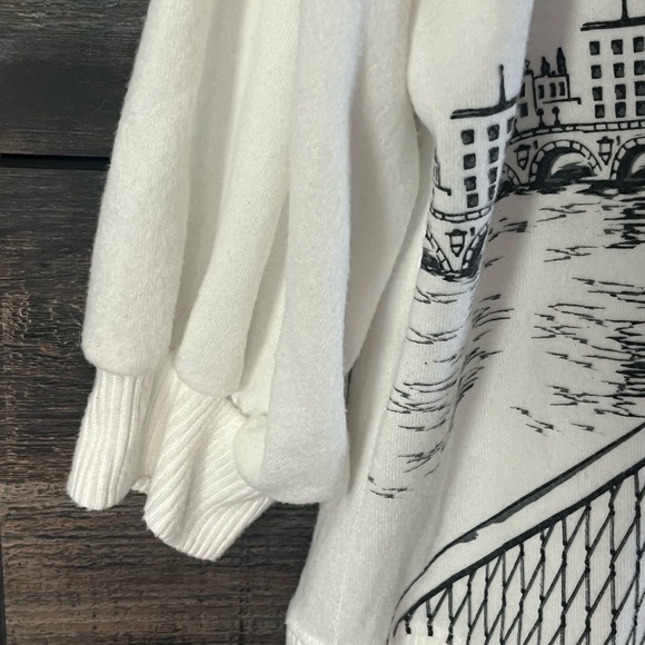 Love & Lace Women's Paris Fashion‎ Pullover Sweater 2X with Rhinestones - Picture 3 of 6